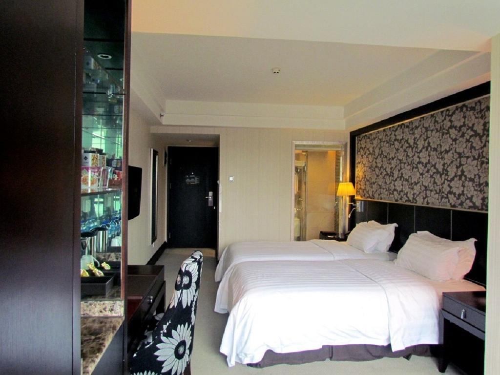Zhaorui International Hotel Wuhan Zewnętrze zdjęcie