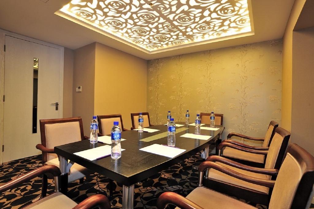 Zhaorui International Hotel Wuhan Zewnętrze zdjęcie