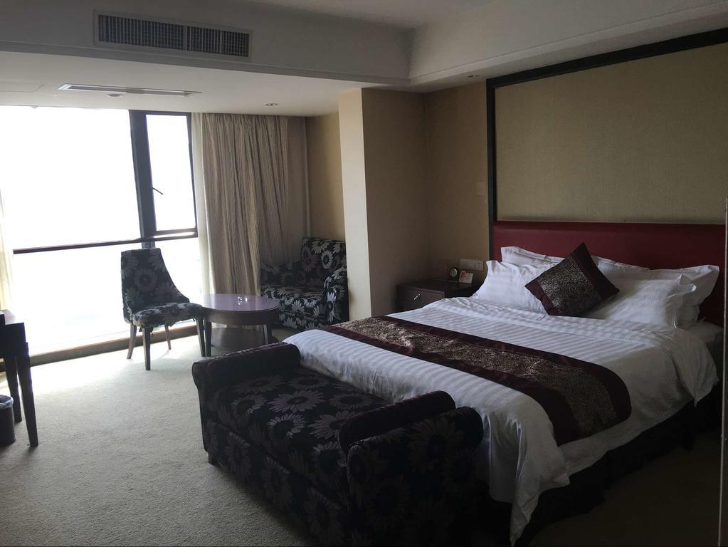 Zhaorui International Hotel Wuhan Zewnętrze zdjęcie
